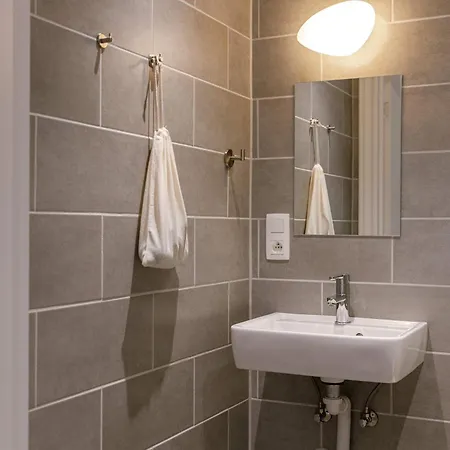 Huswell - Genthof - 2 Holiday home Bruges